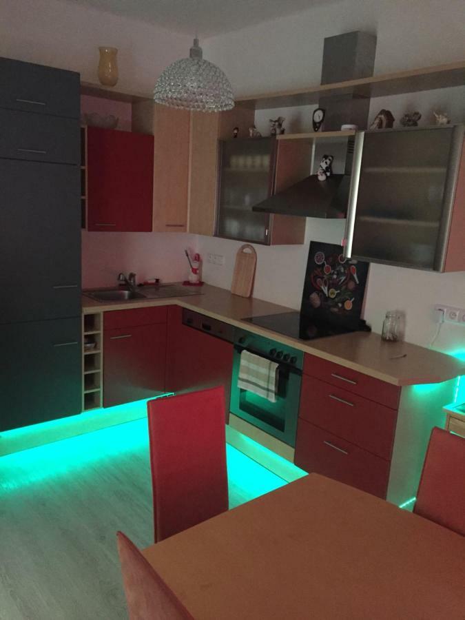 Fairytale Apartment Under The Castle - 5 Min City! Чеський Крумлов Екстер'єр фото