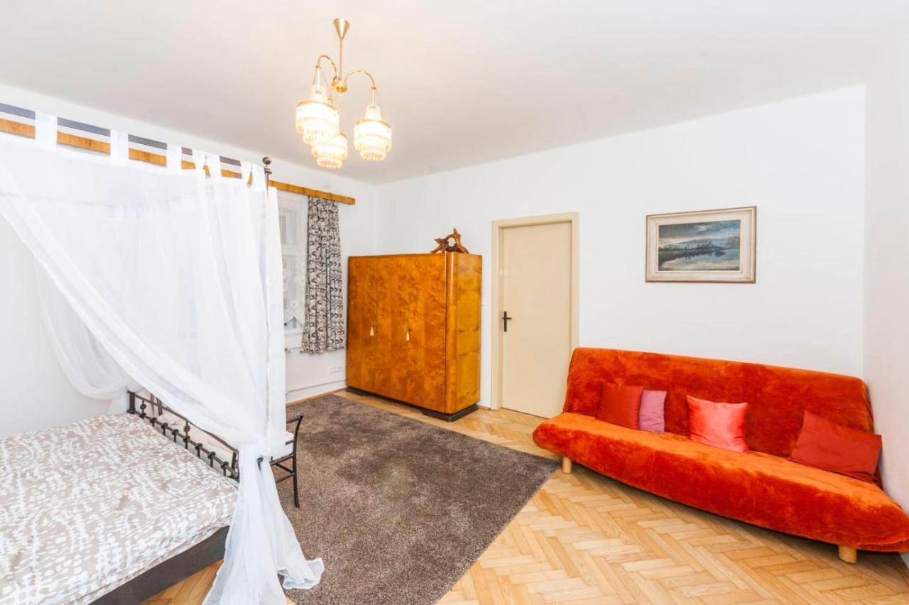 Fairytale Apartment Under The Castle - 5 Min City! Чеський Крумлов Екстер'єр фото