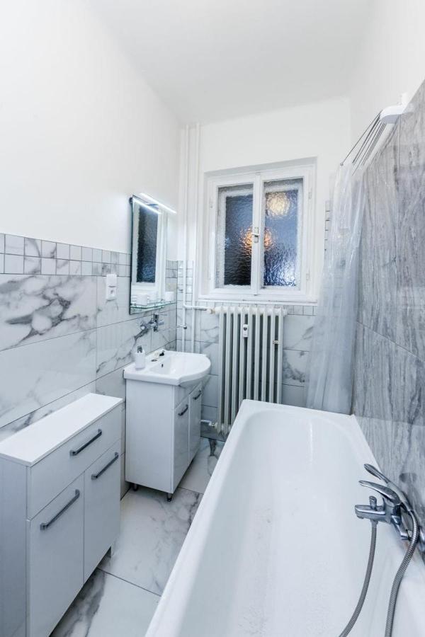 Fairytale Apartment Under The Castle - 5 Min City! Чеський Крумлов Екстер'єр фото
