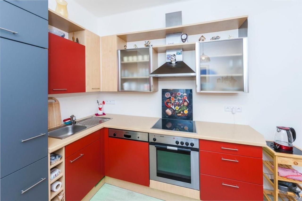 Fairytale Apartment Under The Castle - 5 Min City! Чеський Крумлов Екстер'єр фото
